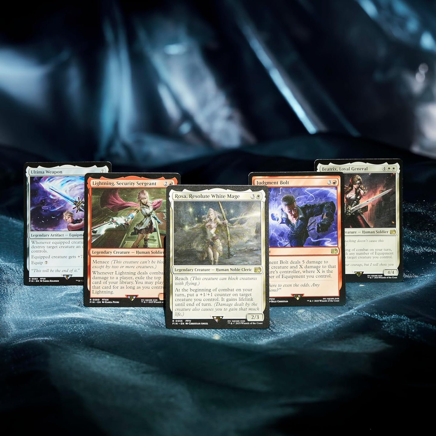 Magic: The Gathering - FINAL FANTASY Starter Kit - Learn Magic with 2 Ready-to-Play Decks 2-Player Card Game for Ages 13+